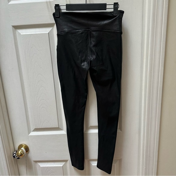 Spanx Black faux leather leggings m medium shiny - Picture 5 of 6